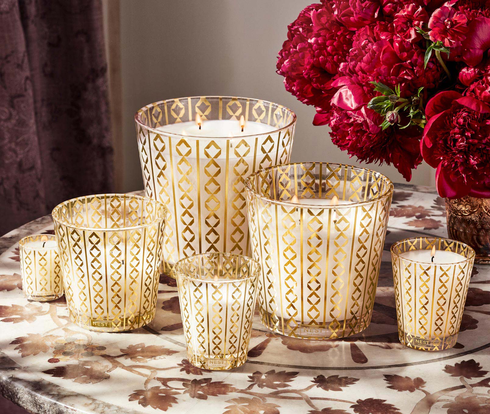 Classic Candle - Holiday - 8.1 oz - Image 3
