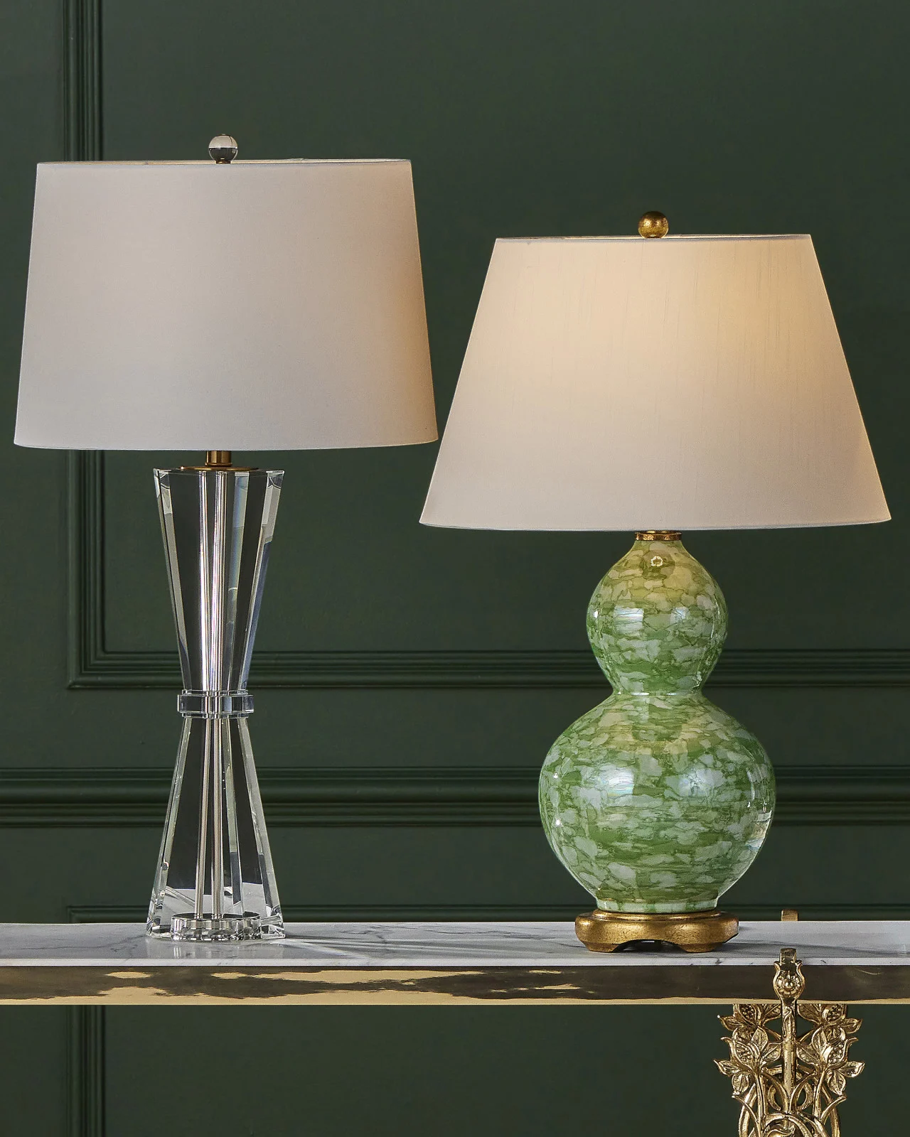 Hourglass Crystal Table Lamp - Image 3