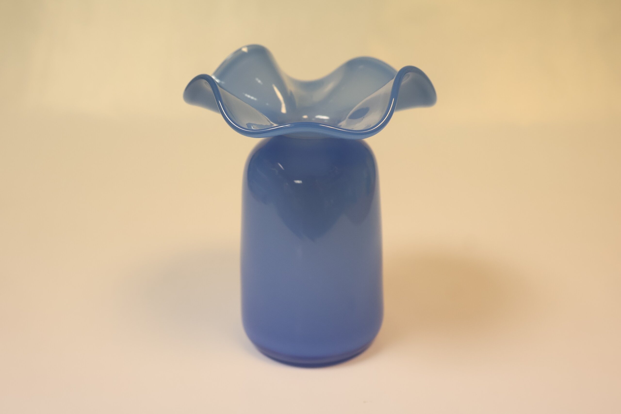 Medium Ruffle Bud Vase- Medium Blue